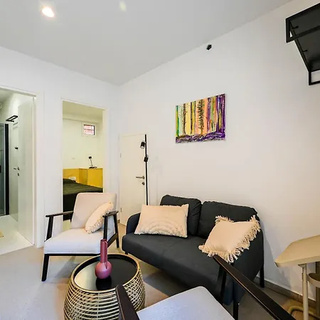 House Grisia 33 *