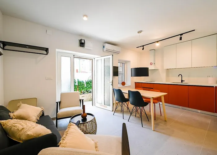 Affittacamere House Grisia 33 3*