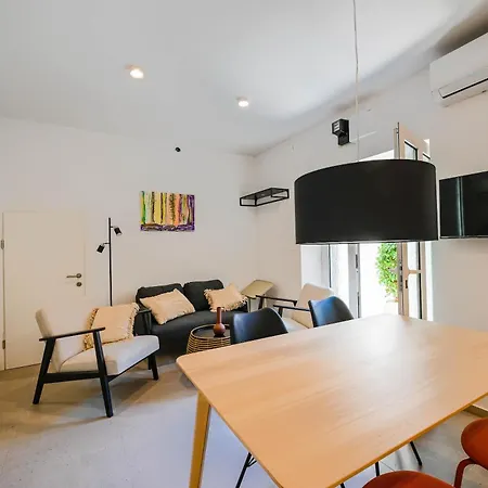 Gostinjska kuća House Grisia 33