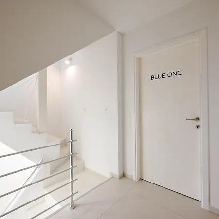 House Grisia 33