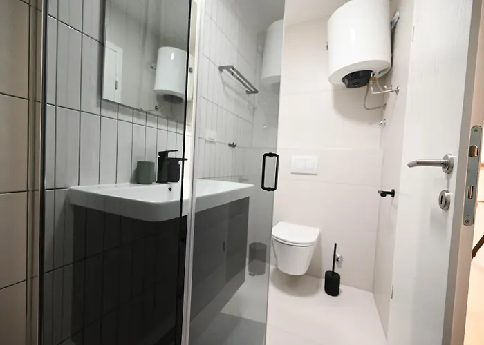 Pensión House Grisia 33